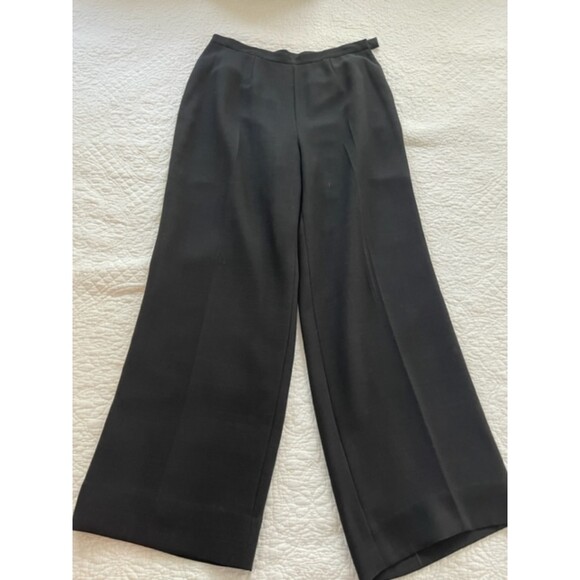 Kasper Black Pant Suit, size 6P - Picture 8 of 8